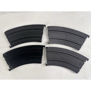 Aurora AFX 9" Radius High Speed Curve Tracks No. 2467 1/8 Circle Lot Of 4